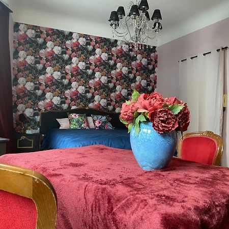 The Pink Studio - Exceptional Location In City Center - Unique & Elegant Appartement Namen Buitenkant foto