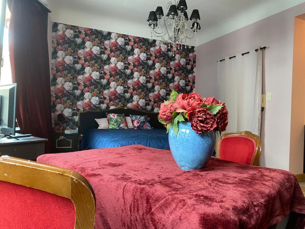 The Pink Studio - Exceptional Location In City Center - Unique & Elegant Appartement Namen Buitenkant foto